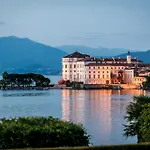 E Palazzo Aminta - A Leading Of The World 5* סטרסה