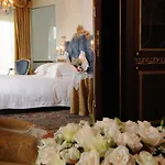 מלון E Palazzo Aminta - A Leading Of The World 5*