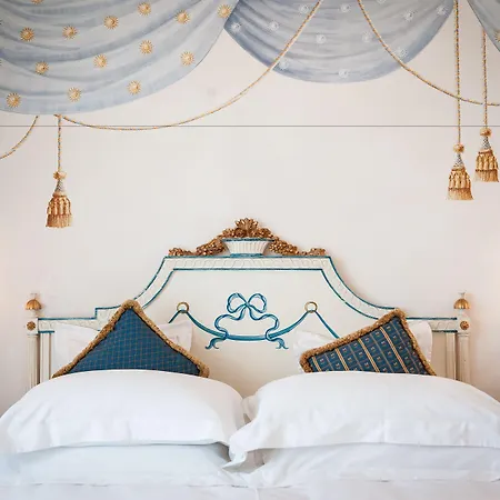 E Palazzo Aminta - A Leading Of The World Otel 5*