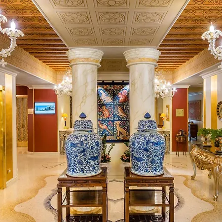 E Palazzo Aminta - A Leading Of The World فندق 5*