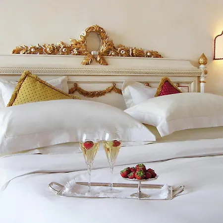 E Palazzo Aminta - A Leading Of The World Otel Stresa