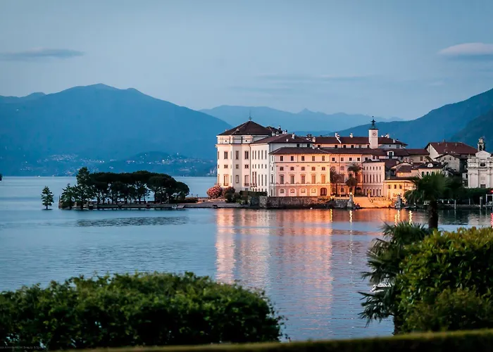 E Palazzo Aminta - A Leading Of The World 5* סטרסה