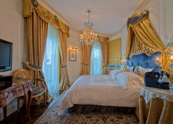 E Palazzo Aminta - A Leading Of The World فندق 5*