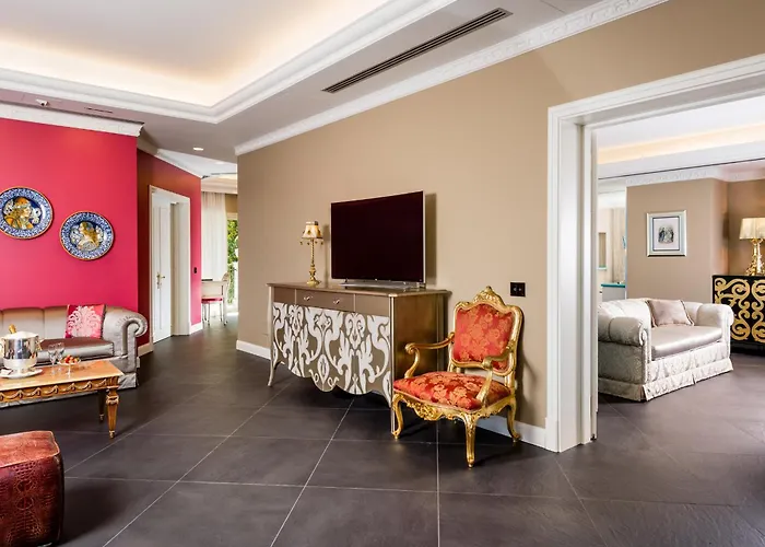 Hotel E Palazzo Aminta - A Leading Of The World